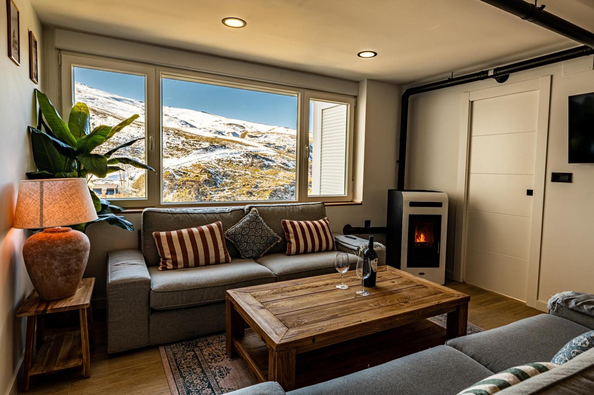 Luxury Refurnished Apartment With Private Parking Close To Ski Slopes Сьерра-Невада Экстерьер фото